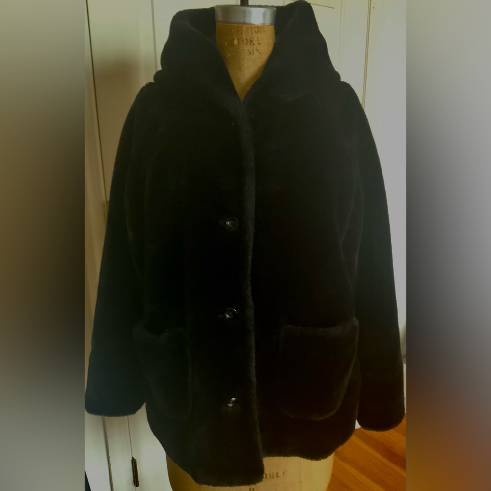 GAP Black Faux Fur Jacket With Hood Sz S/M